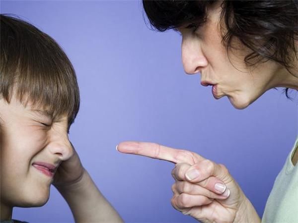 崩溃|当妈后一天崩溃50次，带孩子有多累，谁带谁知道