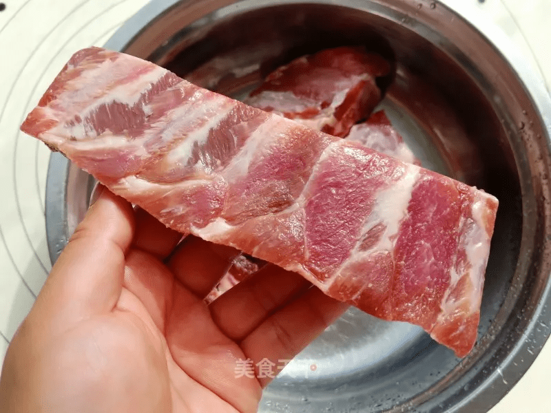 如何挑选猪的排骨 6ab77b9cf38a4870815804dea73c06c2.png