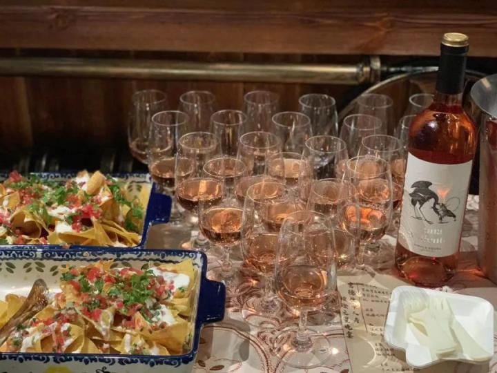 加利西亚|中喜酒业:卡娜葡萄酒:如何诠释不灭的西班牙骑士精神?