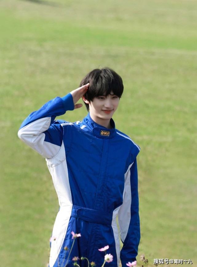 尔导|黑马王子丁程鑫骑马训练vlog，对马毛过敏也要继续坚持，和导演互动很有父子感