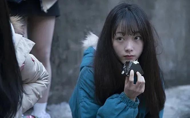 智英圈|ins一夜吸粉300W,27岁韩国“初恋脸”火出圈了!网友:我沦陷了