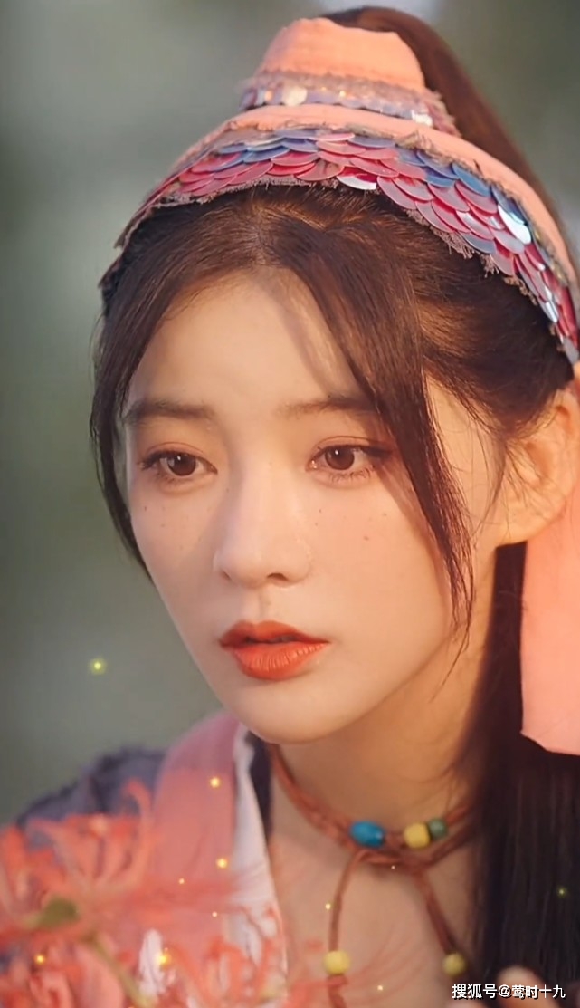 罗正|罗正新剧造型撞款《眷思量》男主镜玄引争议，主演杨伊墨也有责任？