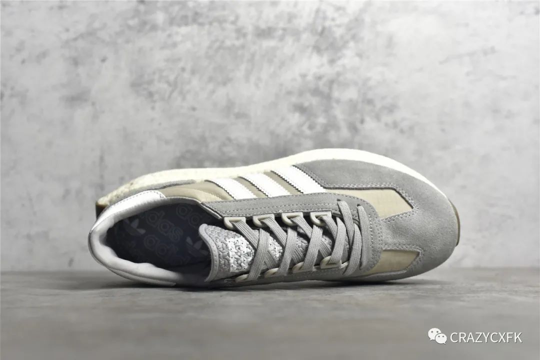 Boost 阿迪达斯元祖灰白 Adidas Originals Retropy Boost E5 复古赛车跑鞋