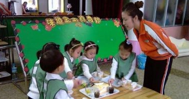 什么|哈佛研究发现：3岁上幼儿园和4岁上幼儿园的宝宝，人生可能不同