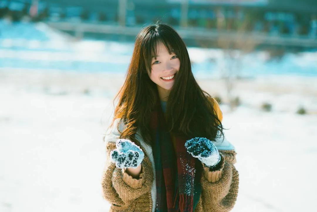 智英圈|ins一夜吸粉300W,27岁韩国“初恋脸”火出圈了!网友:我沦陷了