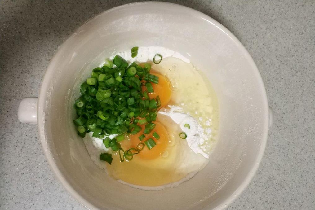 葱花|5分钟快手早餐,松软细腻葱花鸡蛋饼
