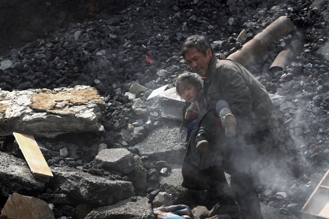 小洪|跪久了，所以《峰爆》活该被吐槽？