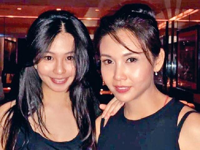 邱淑贞 邱淑贞大女儿太性感，穿低胸礼服秀苗条身形，气质不输妈妈当年