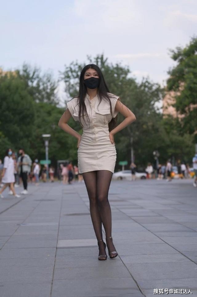 场合 年轻自信的瑜伽裤穿搭随心又时髦，显得腿长脚小，灵活多变