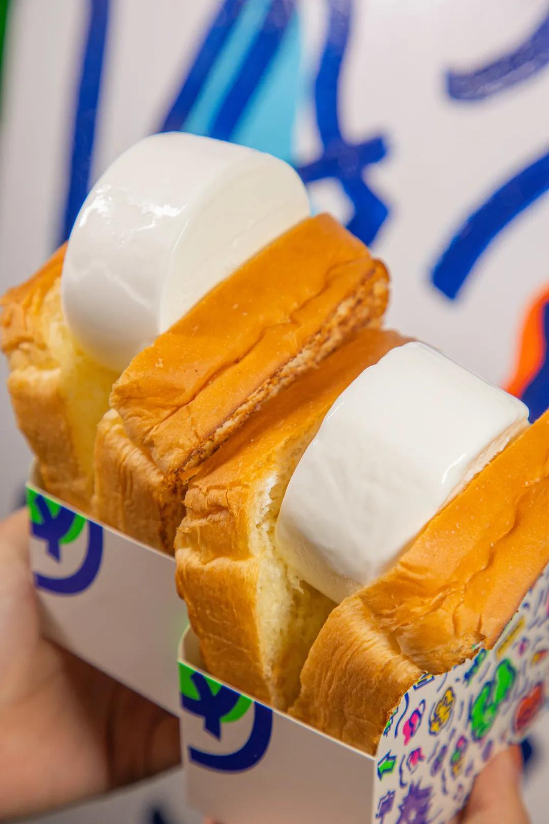 体育西大香肠冰淇淋160w人点赞究竟是个啥