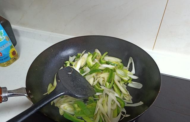 蘑菇加青菜 64aed5c26a7847668248701d5388b6a6.jpeg