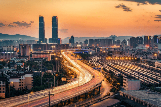 成都市城区人口有多少_最新城市评级!成都晋升超大城市,常住人口全国第四丨