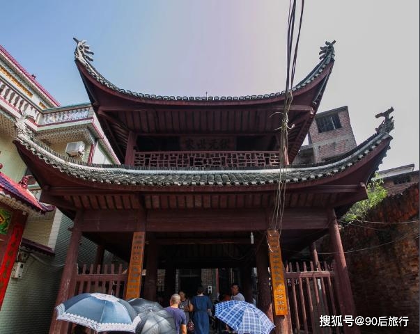 这就是跟江南第一村下灌并列齐名的状元楼了,对于这座楼的建造时间,无