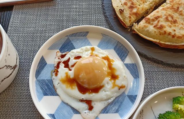 煎饼|好香的早餐呀,低糖低脂有营养,减肥也能大口吃,网友:有创意!