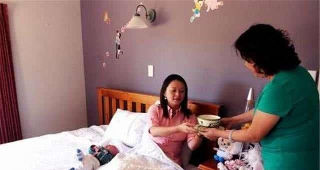 因为|产后不能洗澡，坐月子身上味道能把人“熏晕”？老人说法不能全听