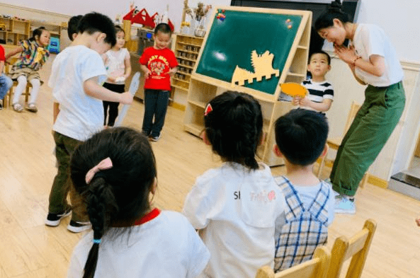 严重|幼儿园“超前教育”是揠苗助长,小学二年级逐渐显现,家长需重视