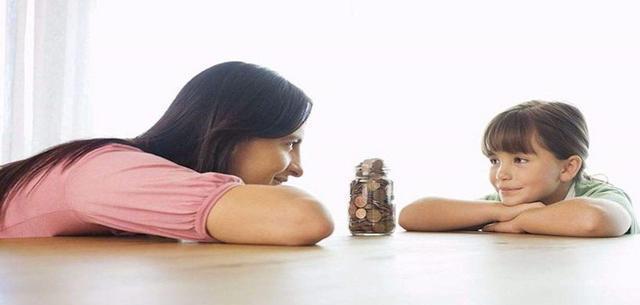 家长|家有几个娃，应该怎么养？学会几个小技巧，几娃”变“几宝