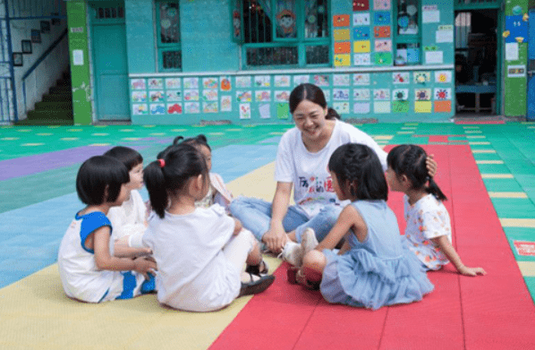 收入|杭州一幼儿园老师晒“天价”工资单，一年工资近30万，还享有编制