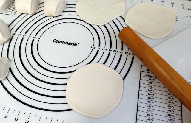 蔬菜|早餐吃口袋饼吧，想吃啥就装啥，不用油更健康，1分钟1个，简单