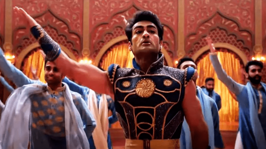 Nate|这位演员肌肉实在太壮了，漫威只好打电话阻止他锻炼