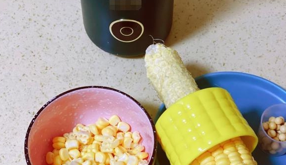 黄豆|秋天,每天早餐给孩子喝一杯,个子高又增强记忆力,比喝牛奶强