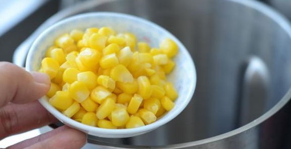 黄豆|秋天,每天早餐给孩子喝一杯,个子高又增强记忆力,比喝牛奶强