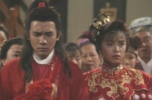 内地|TVB金庸剧符合原著？83版《射雕》魔改，89版《侠客行》颠倒黑白2