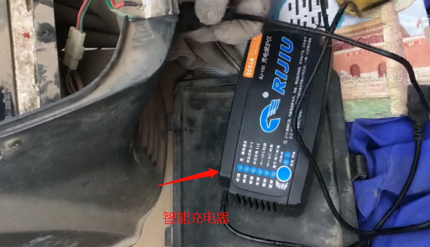 电动车电池修复方法 电瓶不耐用了怎么修复