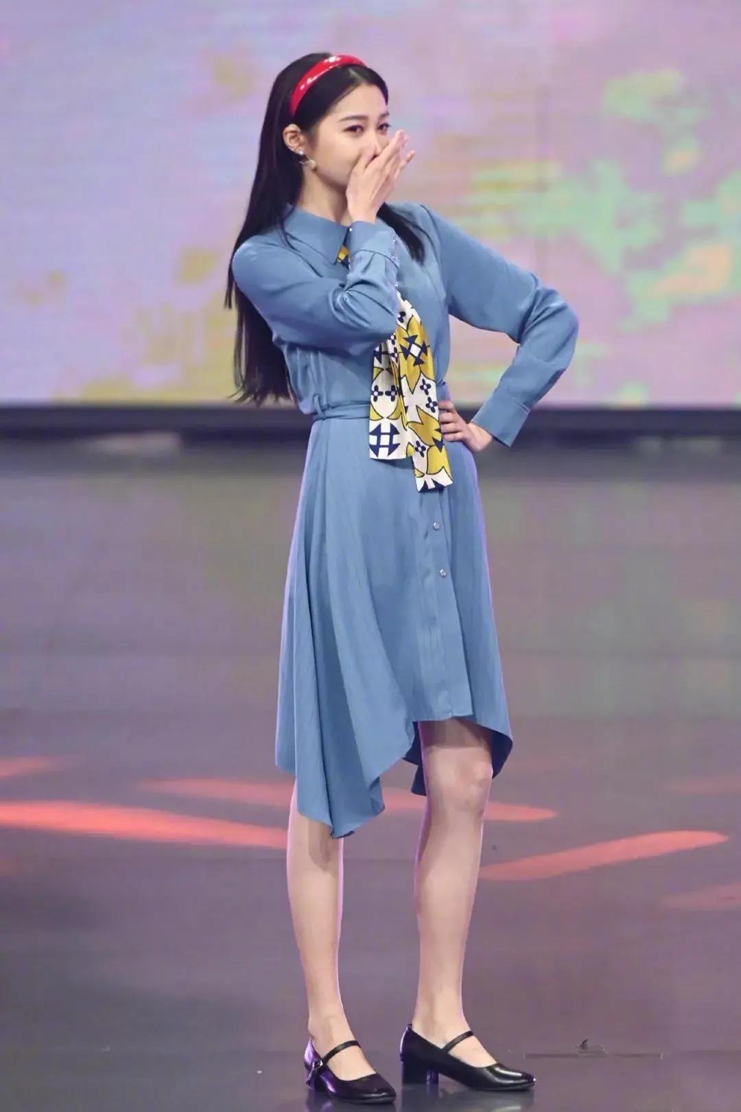 经典 别再穿马丁靴了!今年玛丽珍鞋才是正流行!