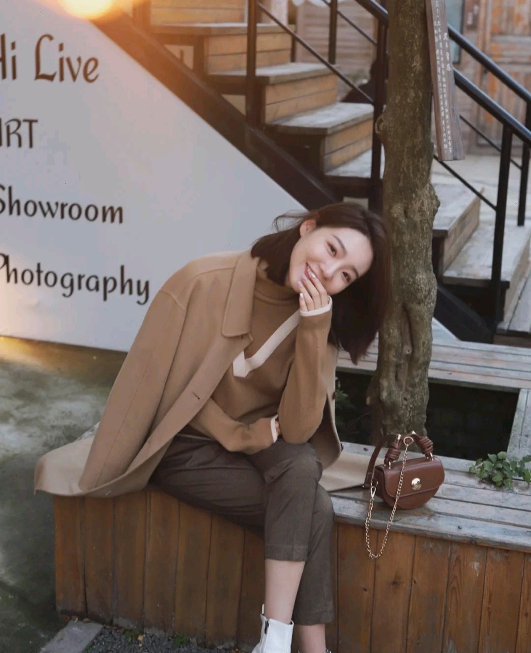 风景线 谁说穿基础款不好看的?只要会搭配,轻松成为街角的靓丽风景线