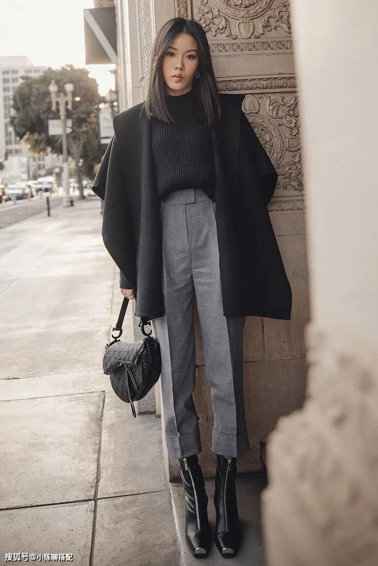 款型 毛衣+半裙,毛衣+烟管裤=今秋时髦搭配,可气质可温柔