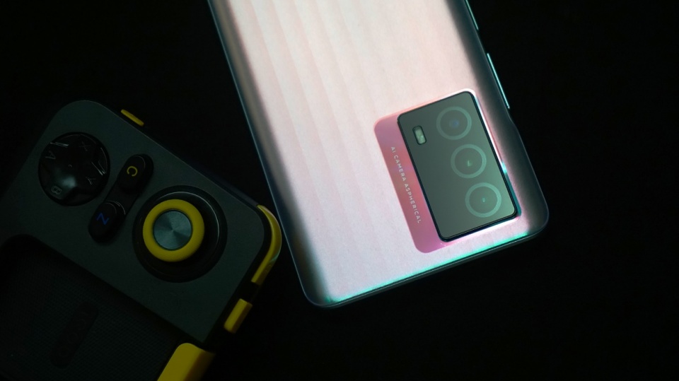 层层越级——这就是1899元起的iQOO Z5给我的体验