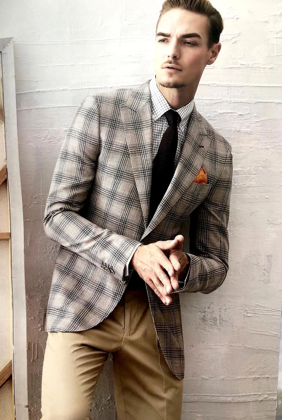 合体 西装款式也不是随便选，这样子穿起来更好看！