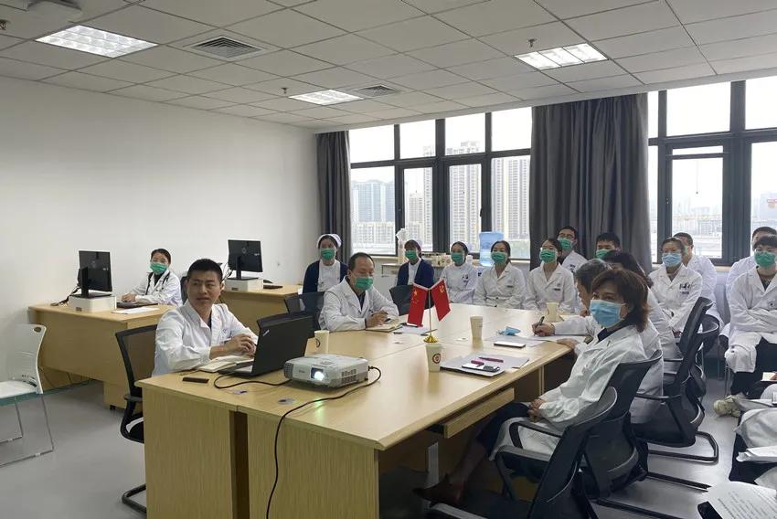 医疗|深入科室抓质量 业务查房促发展