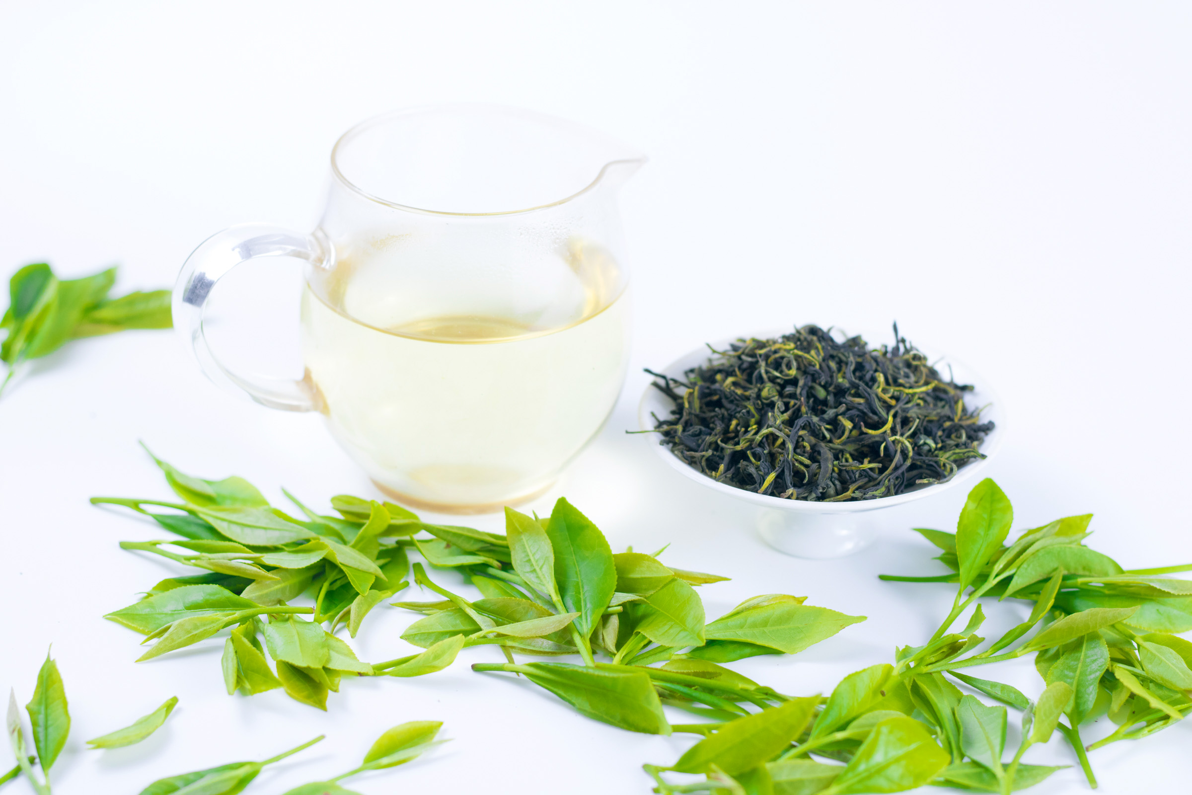 绿茶讲究清汤绿叶杀青温度的控制直接影响了绿茶,最终呈现了叶色和