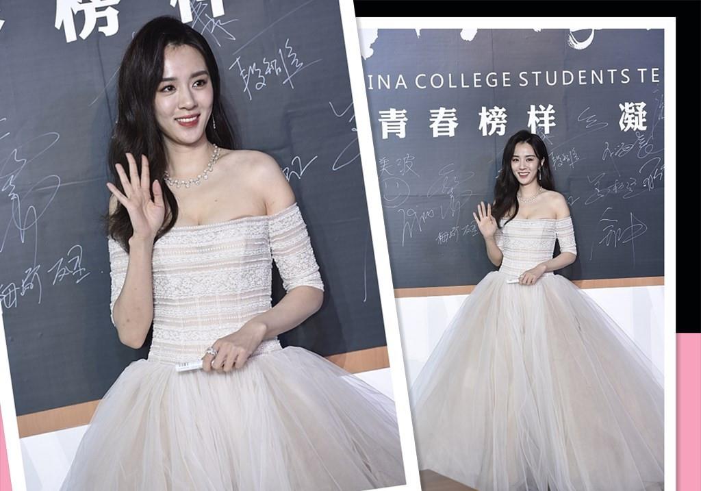 感觉 王晓晨看着成熟了挺多的，穿的纱裙挺可爱的，却穿出大气感