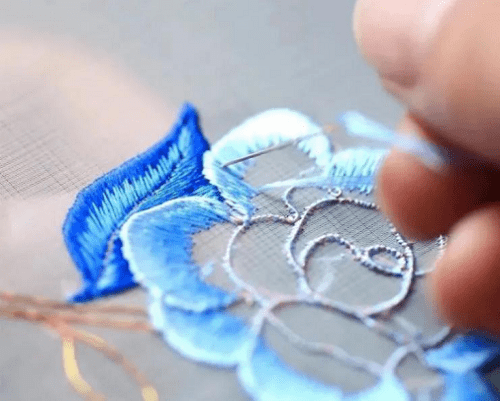 细节探索细节之美，美神集团 MT英式的“刺绣艺术”彰显出众品味