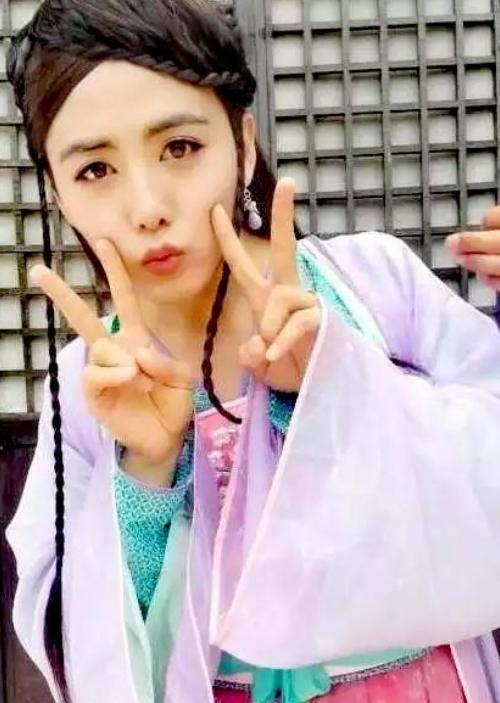 身材 别以为塞俩苹果就是男扮女装，这5位男星的反串，才叫不糊弄观众