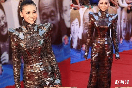 出圈 明星走红毯的造型能有多雷人?大花袄再现江湖,“红绿灯”成笑谈