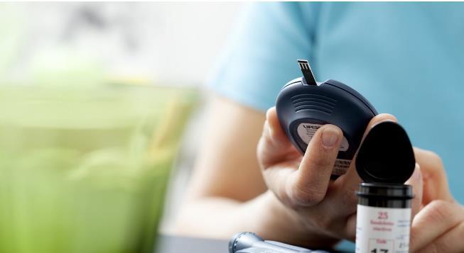 食品|得了糖尿病要“自律”!有7件事尽量别做,让血糖变得正常