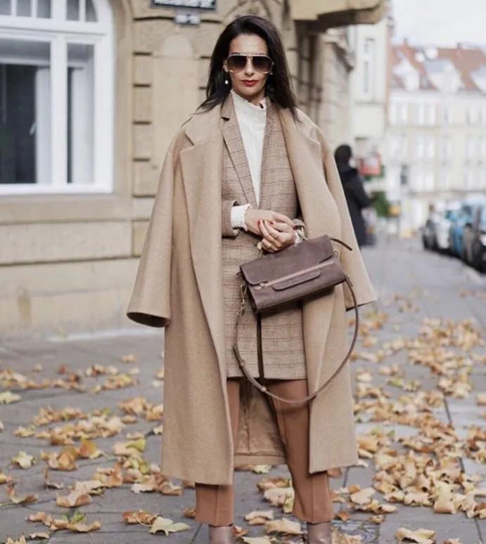 奶油色 穿衣搭配也需要颜色的氛围感，高雅的大地色正当时，赶紧穿起来！