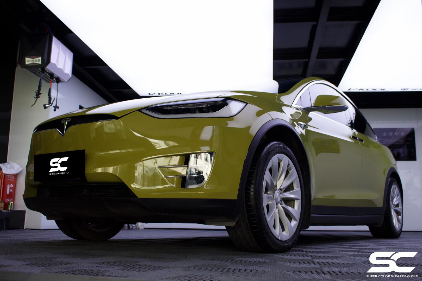 特斯拉model x:sc改色膜pet战斗绿