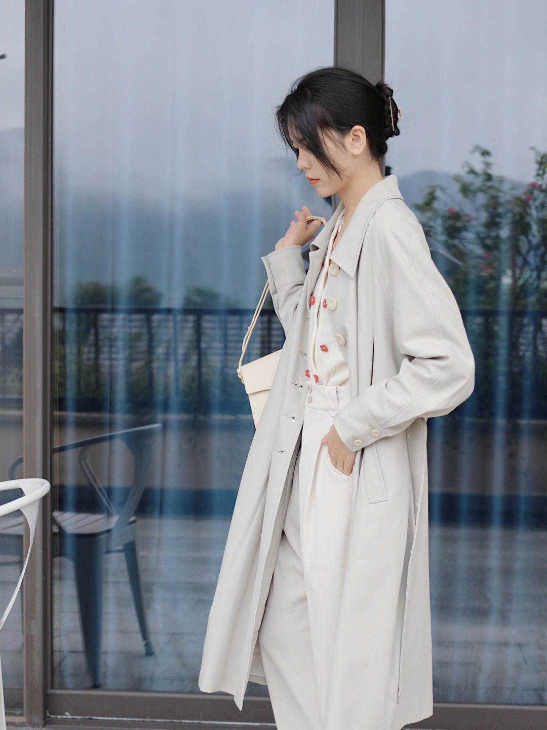 风衣 秋冬买大衣，选这3款更高级洋气，显白衬肤提气质，特别好看