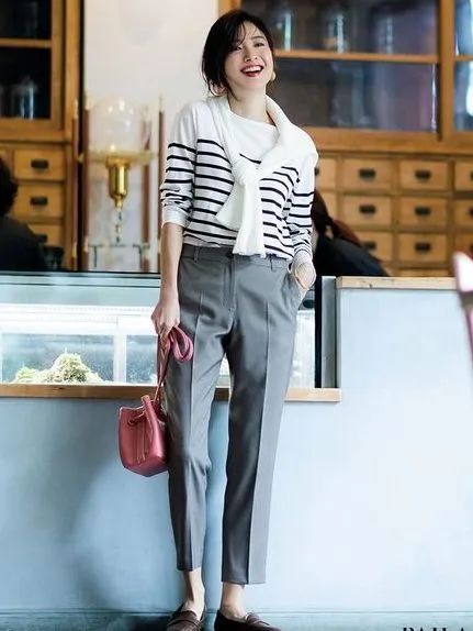 身材 今年毛衣流行这么塞！巨显瘦显高巨好看！