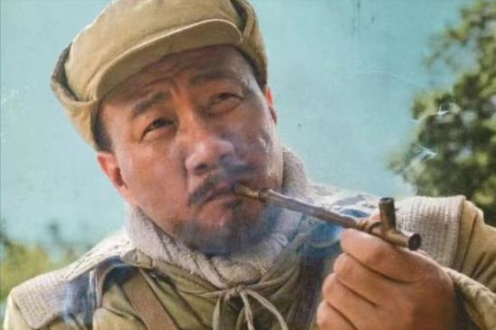 百里|长津湖里刻画最好的角色，不是吴京千玺胡军，是没台词没镜头的他