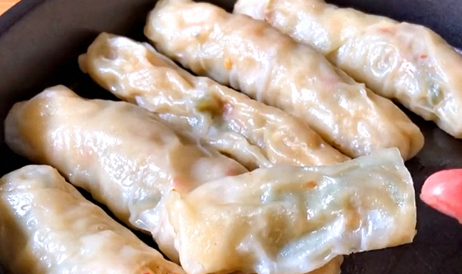 做法|秋天,早餐多吃它,皮薄馅大,解馋顶饱,比包子馅饼好吃,太香了