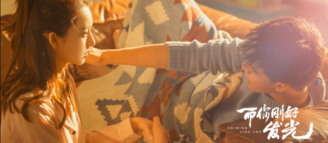 因为|消失三年，突然开播，只因他火了！