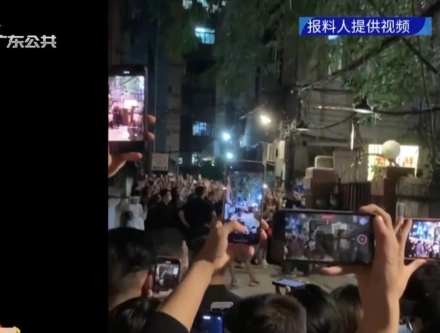 内地|大湾区哥哥太受欢迎惹的祸 追星族深夜塞爆小巷遭举报扰人清梦