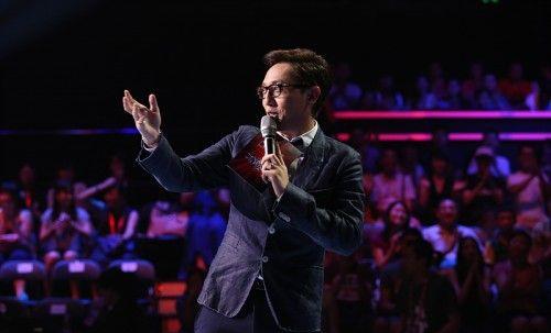 主持名嘴 华少 为何会沦落到今天这步田地 梁家辉 全网搜