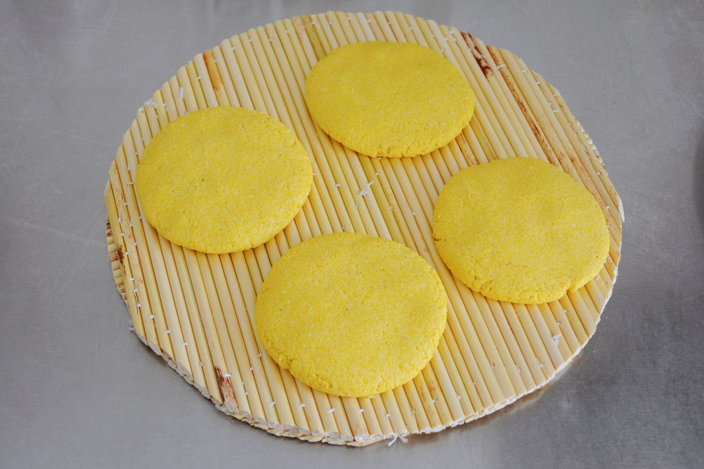 原创自制玉米饼多吃粗粮对身体好做法简单香甜可口